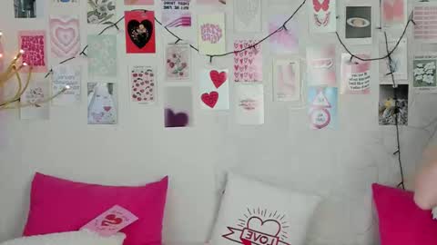 Kriss online show from February 18, 8:32 am