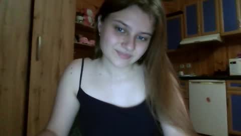 little_shygirl_ online show from November 23, 7:46 pm