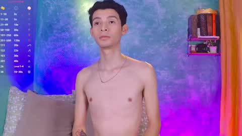 Snapshot of little_twiink chatting on November 4, 3:16 am Juan Ferrer online show from November 4, 3:16 am