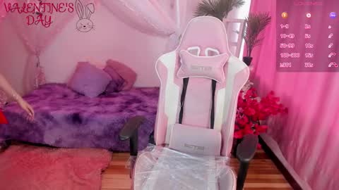 Xiom online show from February 14, 8:38 pm