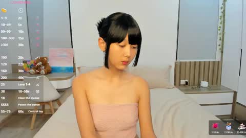 Snapshot of little_yena chatting on May 25, 2:01 pm Yena and Gabby online show from May 25, 2:01 pm