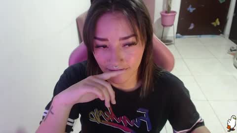 Snapshot of littleangelx_m chatting on July 14, 11:21 pm Daniela online show from July 14, 11:21 pm