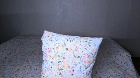 Snapshot of littleashleyy chatting on December 21, 6:02 pm littleashleyy online show from December 21, 6:02 pm