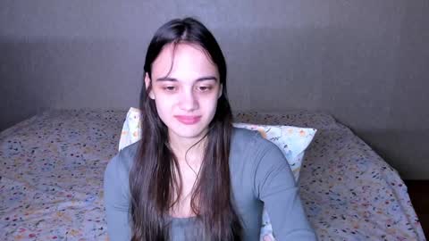 Snapshot of littleashleyy chatting on December 24, 9:00 pm littleashleyy online show from December 24, 9:00 pm