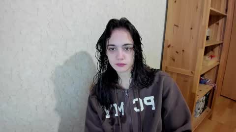 Snapshot of littleashleyy chatting on November 23, 11:21 am littleashleyy online show from November 23, 11:21 am