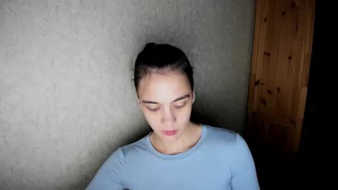 Snapshot of littleashleyy chatting on November 29, 1:47 pm littleashleyy online show from November 29, 1:47 pm