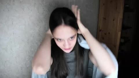 Snapshot of littleashleyy chatting on December 15, 11:53 pm littleashleyy online show from December 15, 11:53 pm