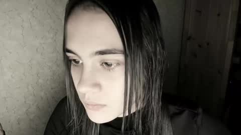 Snapshot of littleashleyy chatting on December 21, 2:24 pm littleashleyy online show from December 21, 2:24 pm