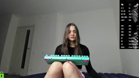 Snapshot of littleashleyy chatting on May 23, 10:58 pm littleashleyy online show from May 23, 10:58 pm