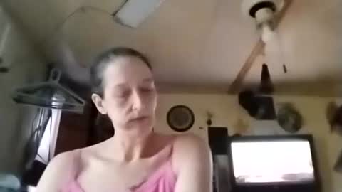 Snapshot of littlebigsquirt7945 chatting on November 23, 1:33 pm Sady Jayne online show from November 23, 1:33 pm