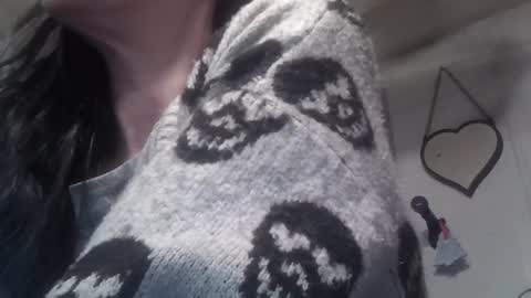 Snapshot of littlebigsquirt7945 chatting on December 17, 5:57 am Sady Jayne online show from December 17, 5:57 am