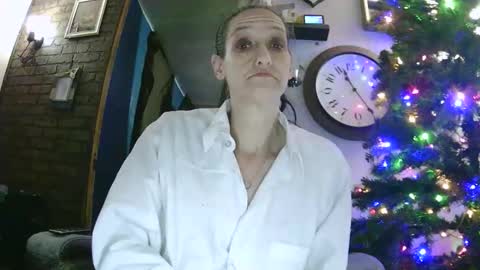 Snapshot of littlebigsquirt7945 chatting on January 12, 4:29 am Sady Jayne online show from January 12, 4:29 am