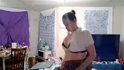 Snapshot of littlebigsquirt7945 chatting on March 26, 5:35 am Sady Jayne online show from March 26, 5:35 am