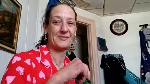 Snapshot of littlebigsquirt7945 chatting on July 20, 3:58 pm Sady Jayne online show from July 20, 3:58 pm