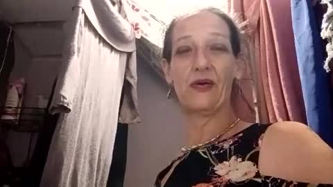 Snapshot of littlebigsquirt7945 chatting on August 1, 8:13 am Sady Jayne online show from August 1, 8:13 am