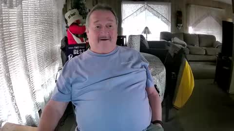 Snapshot of littled83057 chatting on December 17, 7:20 pm Littled83057 online show from December 17, 7:20 pm