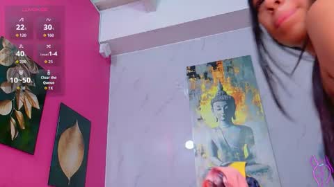 Snapshot of littlee_emilyy_ chatting on July 10, 1:03 pm Emily online show from July 10, 1:03 pm