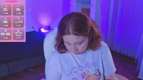 Snapshot of littlee_red chatting on May 3, 8:37 pm Angel online show from May 3, 8:37 pm