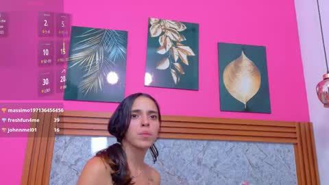Snapshot of littleeaprill chatting on May 19, 12:27 am April online show from May 19, 12:27 am