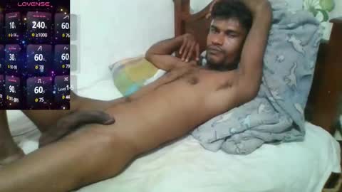 Snapshot of littlefuckomg chatting on December 15, 10:47 pm shan online show from December 15, 10:47 pm