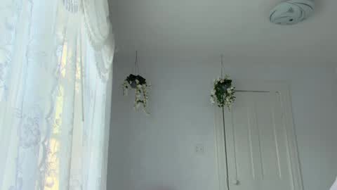 Audra A online show from March 9, 1:15 pm