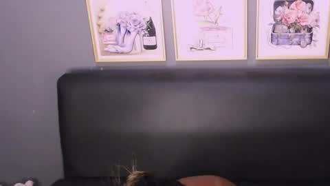 littleindianmilf online show from January 8, 12:26 pm