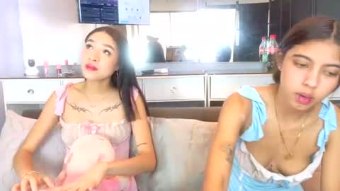 Snapshot of littlejennifer18 chatting on July 23, 1:53 pm Tip us ask our names online show from July 23, 1:53 pm