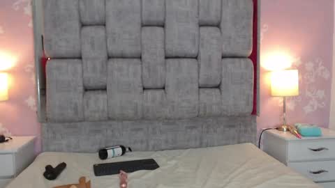 Snapshot of littlekloe_ chatting on January 21, 11:34 pm Litllekloe online show from January 21, 11:34 pm