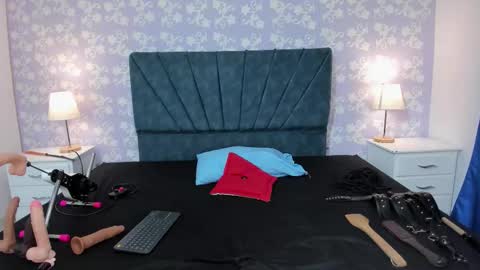 Snapshot of littlekloe_ chatting on October 14, 7:58 pm Litllekloe online show from October 14, 7:58 pm