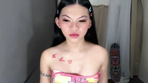 Snapshot of littlelace_ chatting on July 1, 11:59 pm littlelace_ online show from July 1, 11:59 pm