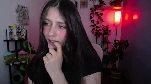 Snapshot of littlelaksmi chatting on October 15, 10:43 pm Laksmi online show from October 15, 10:43 pm