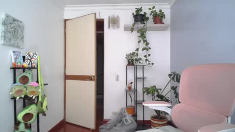 Laksmi online show from March 14, 10:04 pm