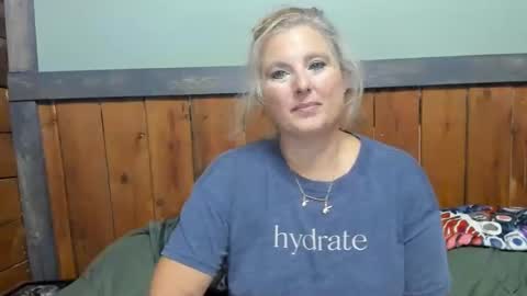 lisanixs online show from October 3, 6:16 pm