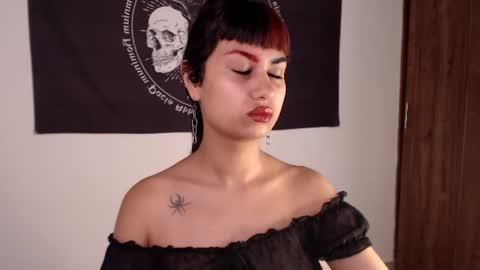 Snapshot of littleluciferrr chatting on July 9, 9:30 pm Lucifer online show from July 9, 9:30 pm