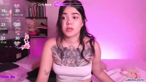 Snapshot of littlelulu001 chatting on October 25, 9:42 pm say me lu online show from October 25, 9:42 pm