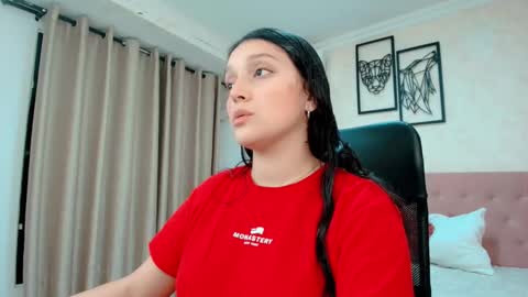 Sarahs Room online show from March 21, 10:57 pm