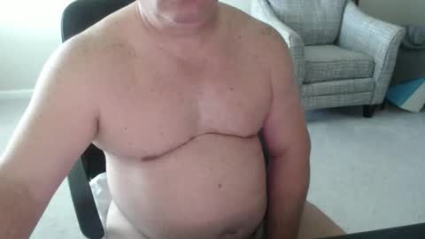 Snapshot of littleone1111765968 chatting on October 29, 9:05 pm littleone1111765968 online show from October 29, 9:05 pm