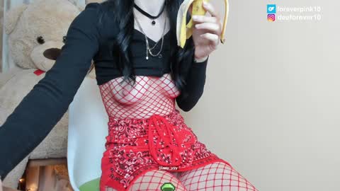 Snapshot of littlepinky77 chatting on January 31, 1:45 pm Pinky online show from January 31, 1:45 pm