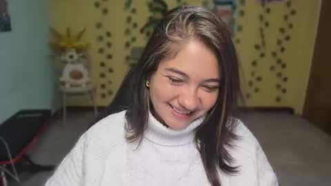 Snapshot of littleprety6969 chatting on February 6, 2:49 am Mia Wednesday to Sunday 730 am to 1030 am Colombian Hour D online show from February 6, 2:49 am