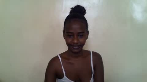 littlesandie online show from November 11, 6:24 am