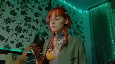 Niki  free tg channel with some photos gifs and info about streams  online show from January 15, 6:19 pm