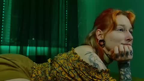 Niki  free tg channel with some photos gifs and info about streams  online show from February 21, 5:53 pm