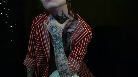 Niki  free tg channel with some photos gifs and info about streams  online show from October 25, 4:57 pm