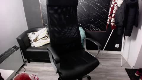 Snapshot of littleviki_ chatting on December 2, 6:09 am Viki online show from December 2, 6:09 am