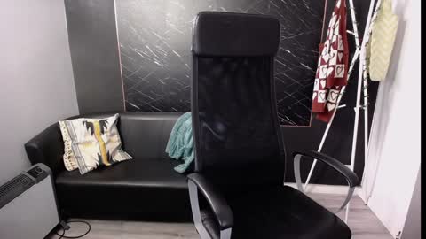 Snapshot of littleviki_ chatting on January 2, 10:26 am Viki online show from January 2, 10:26 am