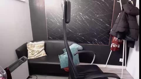 Snapshot of littleviki_ chatting on February 12, 10:24 am Viki online show from February 12, 10:24 am