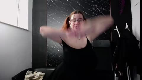 Snapshot of littleviki_ chatting on February 14, 8:21 am Viki online show from February 14, 8:21 am