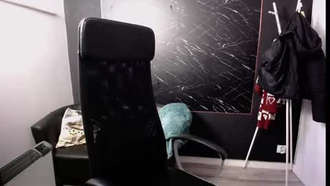 Snapshot of littleviki_ chatting on February 18, 6:15 am Viki online show from February 18, 6:15 am