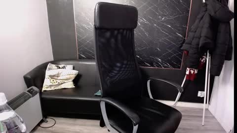 Snapshot of littleviki_ chatting on February 19, 6:22 am Viki online show from February 19, 6:22 am