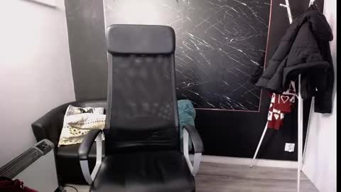 Snapshot of littleviki_ chatting on February 20, 6:17 am Viki online show from February 20, 6:17 am